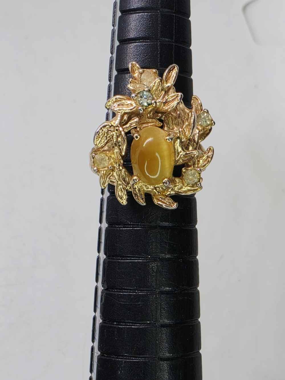 Vintage 18K HGE Brutalist Tigers Eye Leaves Cluster Statement Cocktail Ring Sz 5